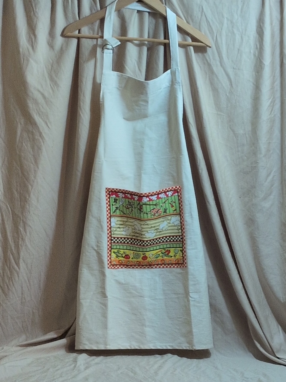 White Kitchen Apron with Colorful Front Patch NWOT